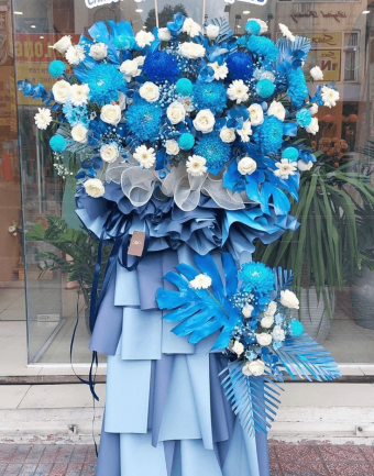 Thịnh Vượng Vươn Xa